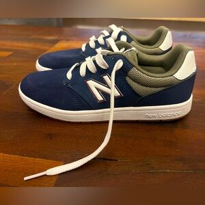 New Balance Youth 425 Shoes Size 4.5